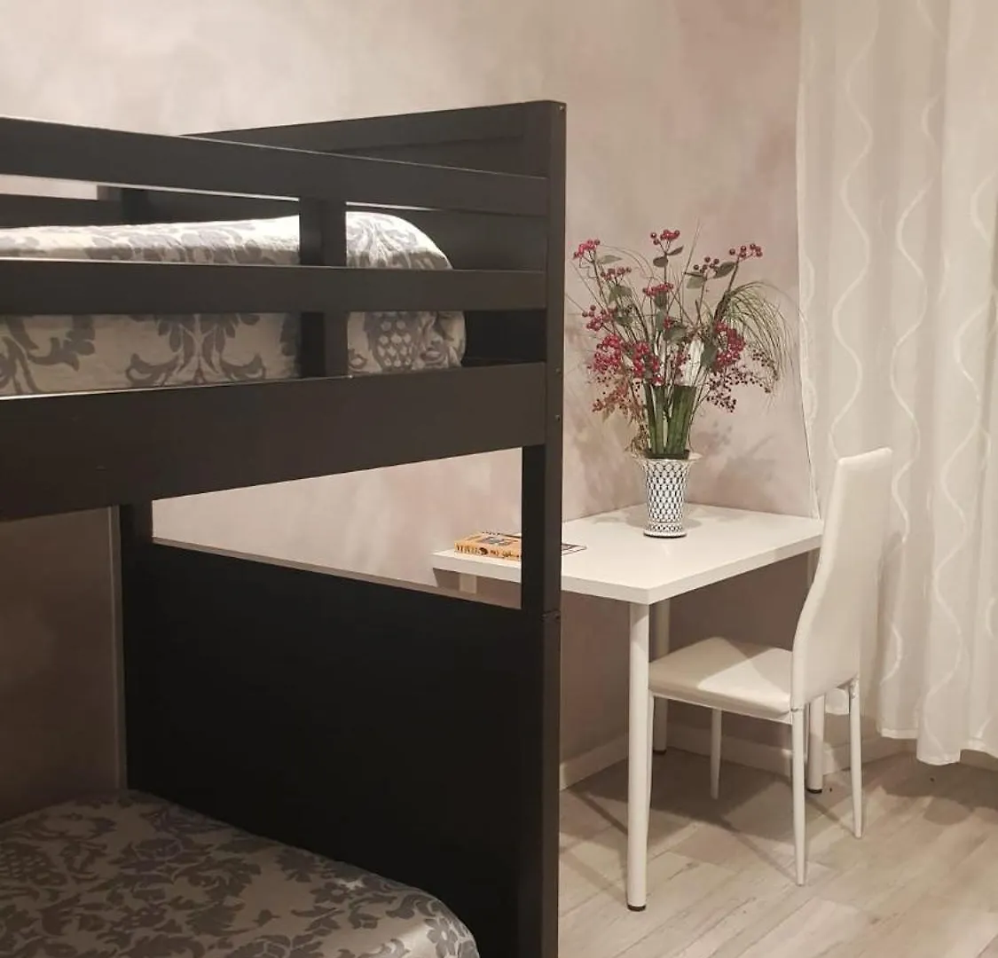Girasole Suites روما بيت ضيافة